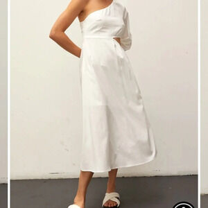 Crescent Lainey One‎ Shoulder Midi Dress Large NWOT